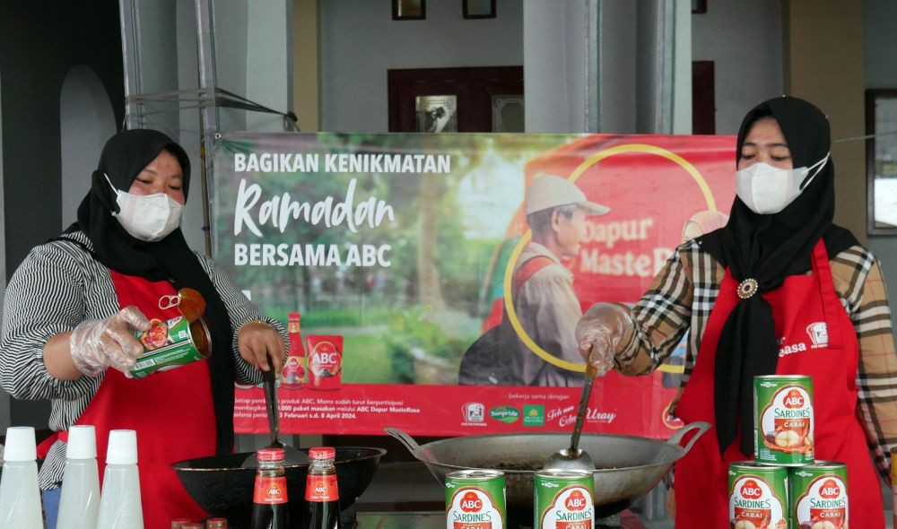 68 Ibu Penggerak Masak 12 Ribu Paket ABC Dapur MasteRasa di Medan