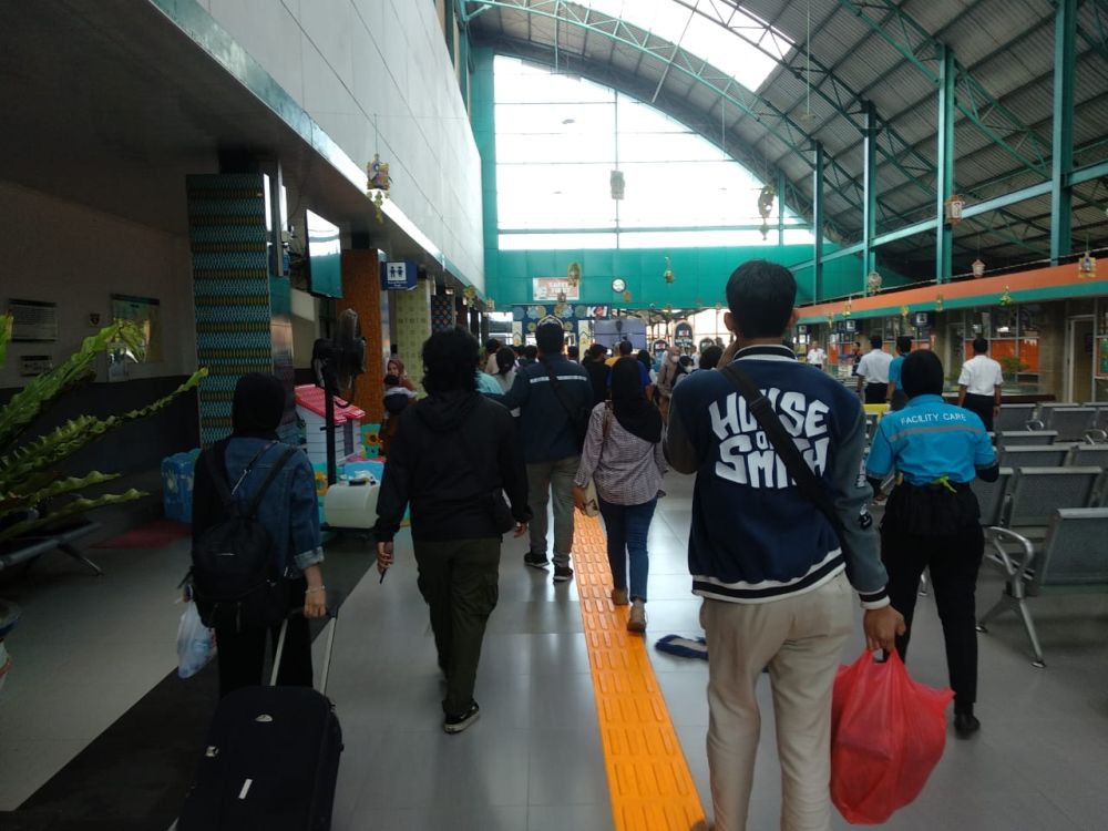 Arus Balik di Stasiun Kertapati Palembang Capai 3 Ribu Orang Tiap Hari