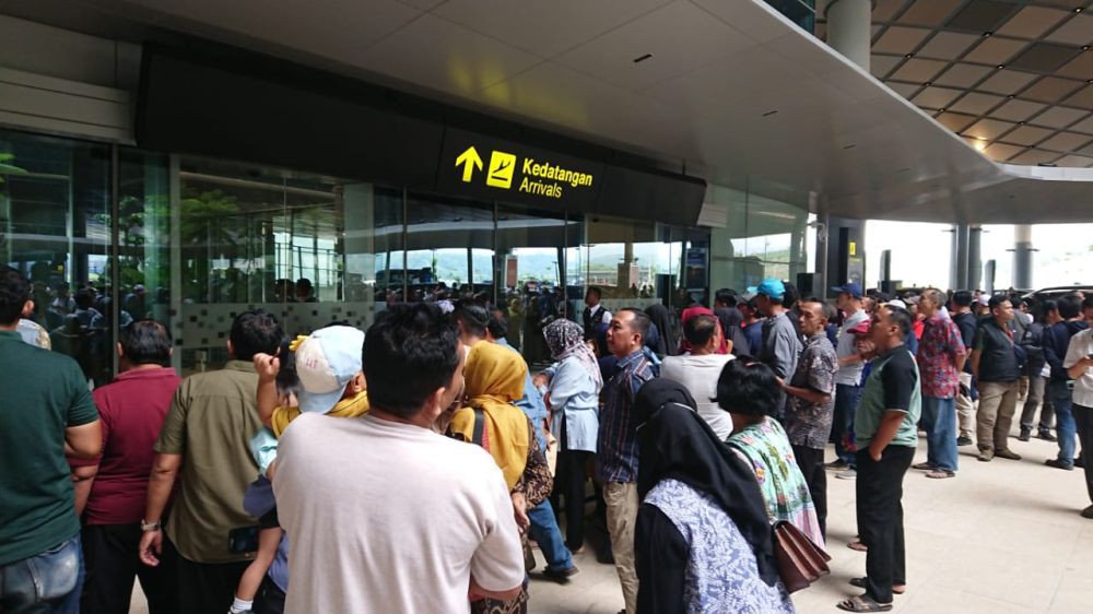 Kisah Penumpang yang Mendarat Perdana di Bandara Dhoho Kediri