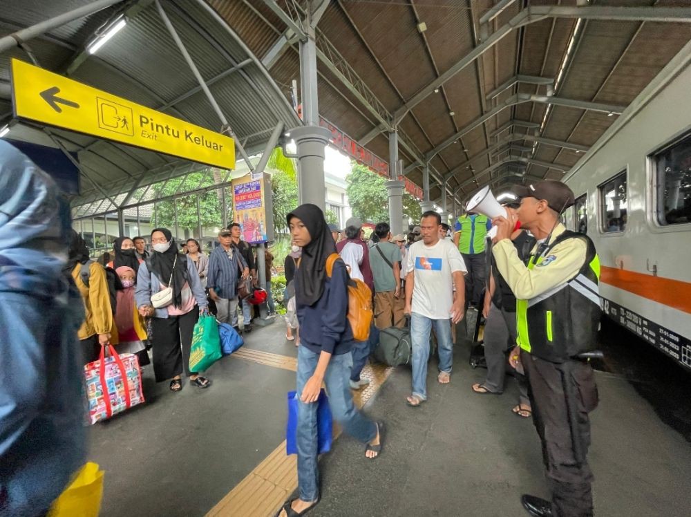 H+4, Pemudik Asal Semarang yang Balik Jakarta dan Bandung Bertambah 32 Persen