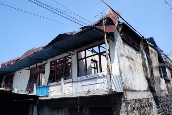 Ditinggal Mudik, 8 Kamar Kos Ludes Terbakar