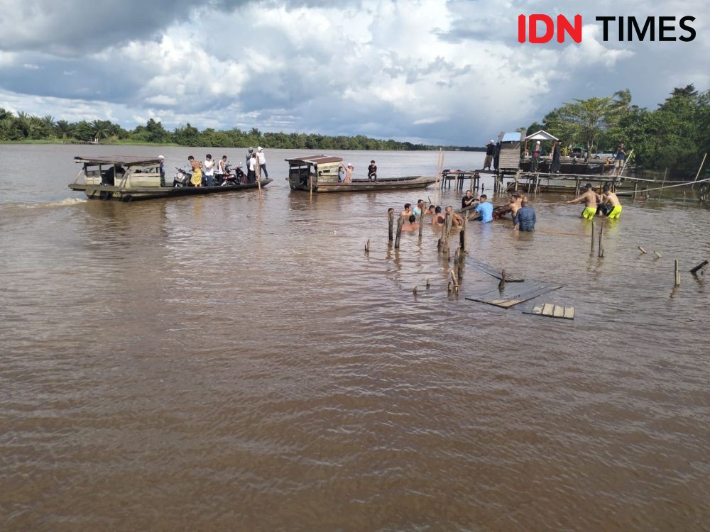 Kapal Klotok di Kubu Raya Tenggelam saat Bawa Penumpang