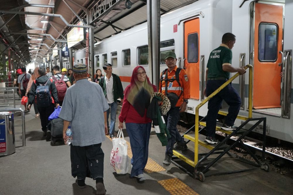 Arus Balik di Stasiun Kertapati Palembang Capai 3 Ribu Orang Tiap Hari