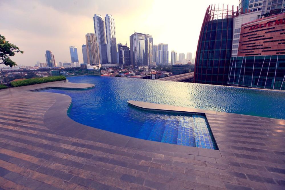 5 Hotel dengan Infinity Pool Terbaik di Jakarta untuk Akhir Pekanmu