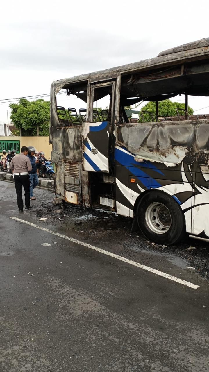 Bus PO Haryanto Jogja-Pati Terbakar di Sleman, 10 Penumpang Selamat