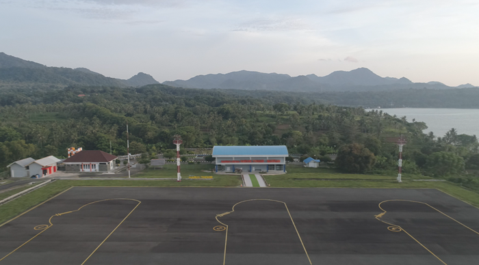 7 Bandara di Jawa Timur untuk Liburan, Paling Baru Ada di Kediri