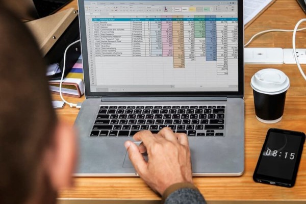 2 Cara Mengelompokkan Data di Excel Sesuai Kategori Tertentu