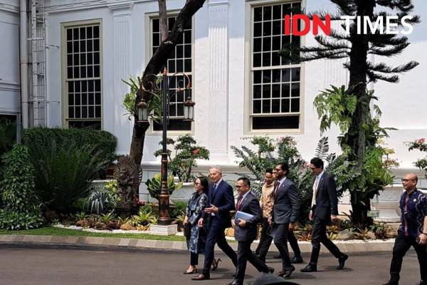 Tony Blair Bantu Jokowi Ajak UEA Bangun Energi Surya Di IKN