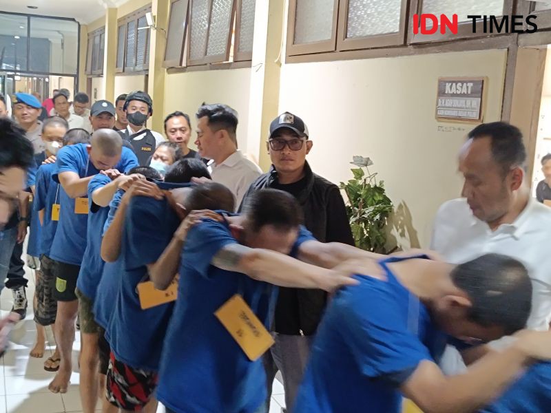 Pedagang Lumpia di Bandung Nyambi Jualan Sabu Ditangkap Polisi
