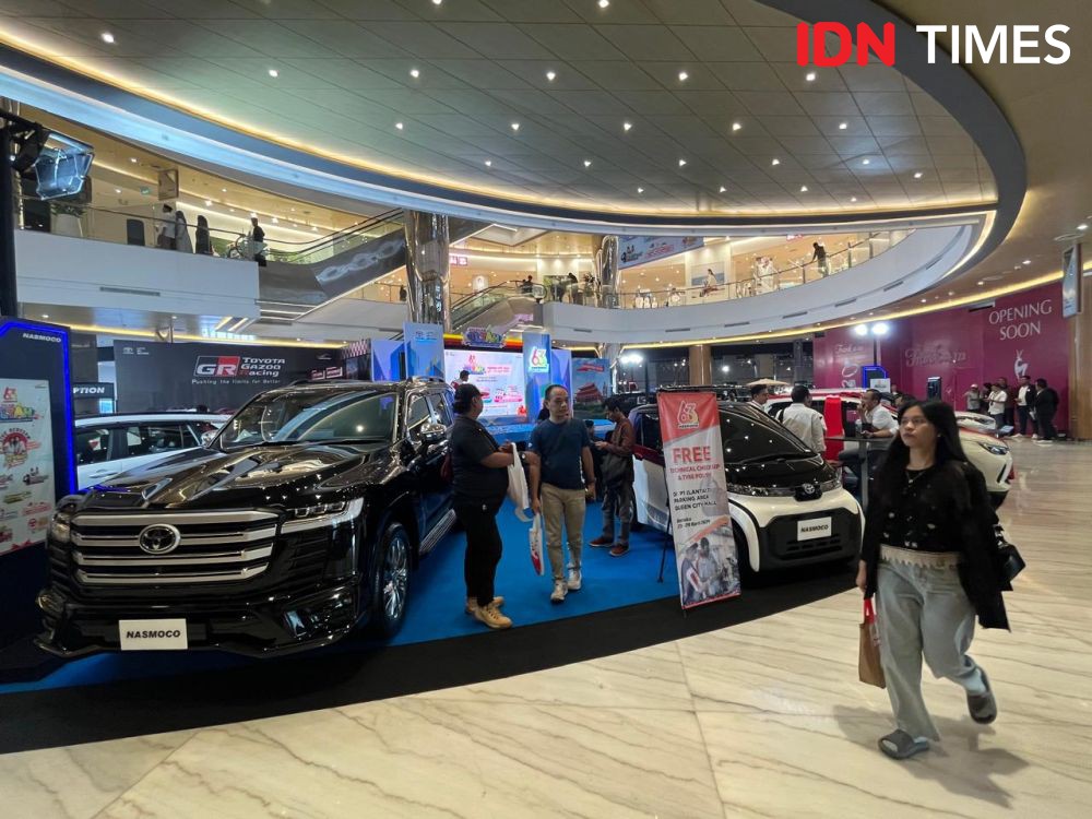 Kiprah 63 Tahun, Nasmoco Pamerkan Mobil Hits Toyota di Queen City Mal