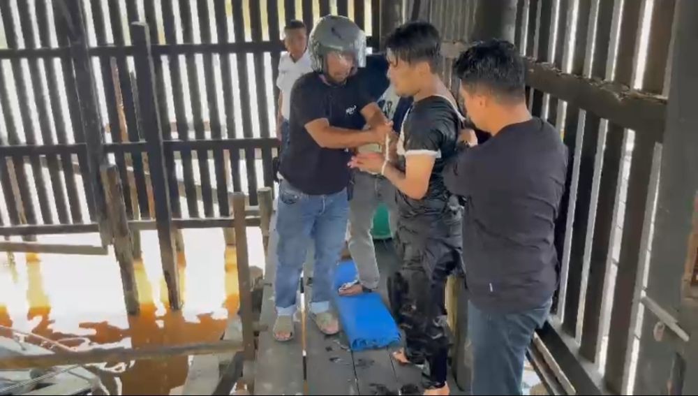 Polisi Gerebek Kampung Dalam Pekanbaru, Target Kabur ke Sungai Siak