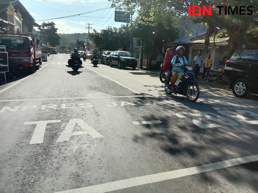 Habiskan Rp211 Miliar, Jokowi Resmikan Inpres Jalan Daerah di NTB