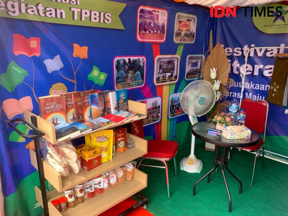 Karya Unik Anak Disabilitas Mesuji di Festival Literasi Lampung 2024