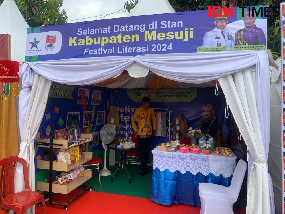 Karya Unik Anak Disabilitas Mesuji di Festival Literasi Lampung 2024