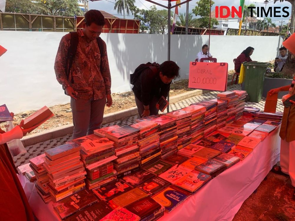 Cerita Yusuf, Pemilik Toko Buku Bawa 5.000 Eksemplar Keliling Indonesia