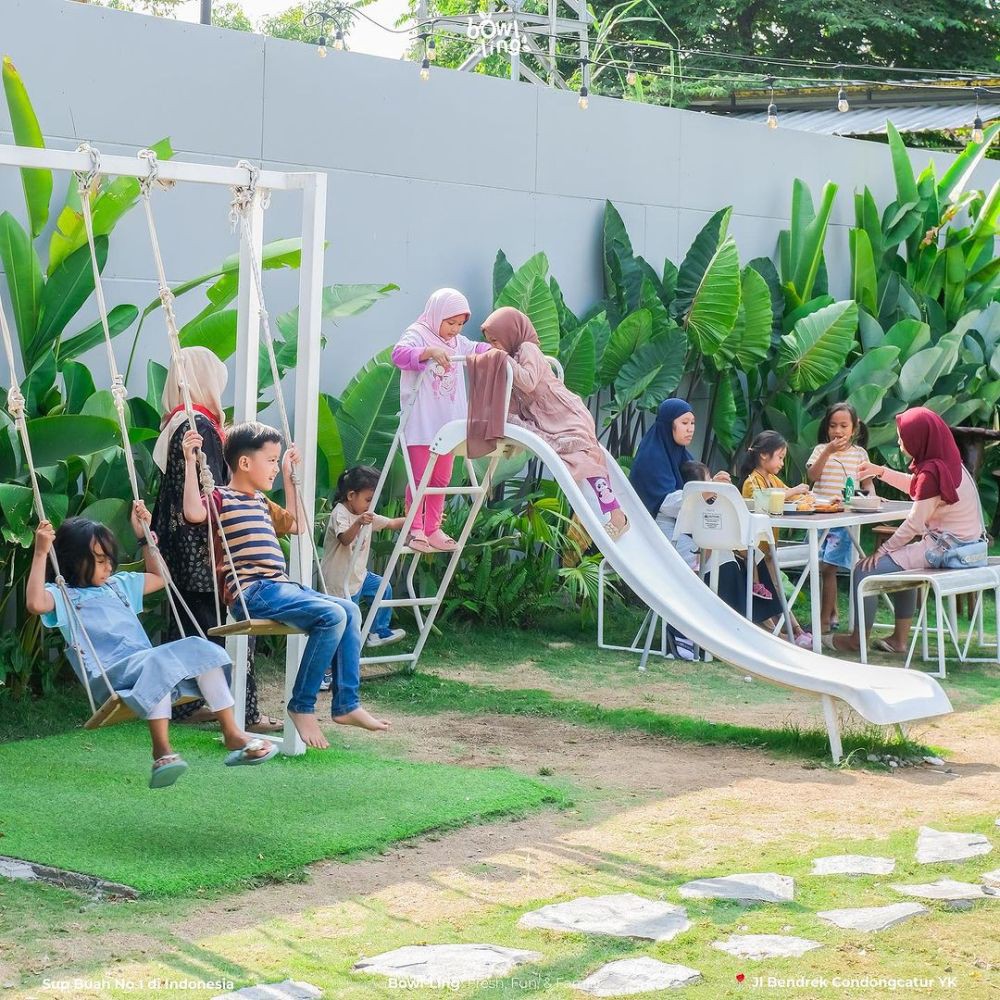 Bowl-ling, Garden Resto Unik yang Kids Friendly di Jogja
