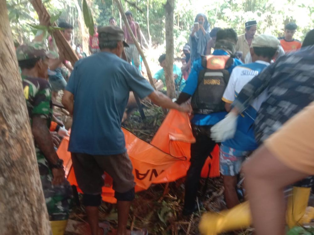 Tim SAR Temukan Jasad Anak Korban Banjir di Luwu Sulsel