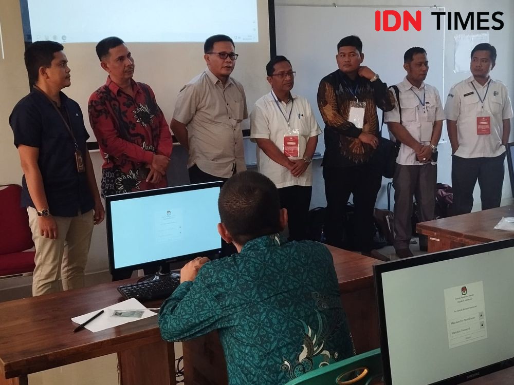 9.712 Peserta Calon Anggota PPK Pilkada se-Sumut Ikuti Ujian CAT