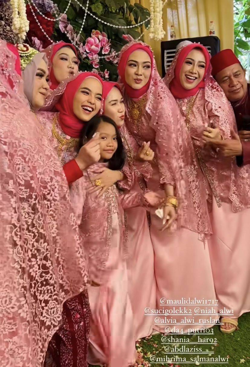 Putri Isnari Di Jujuran Kakak Iparnya