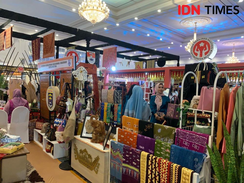 Intip Keseruan Lampung Craft dan Festival Kuliner 2024!