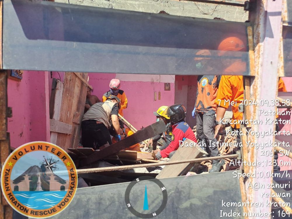 Tertimpa Bangunan Rumah, Pekerja Bangunan di Yogyakarta Meninggal