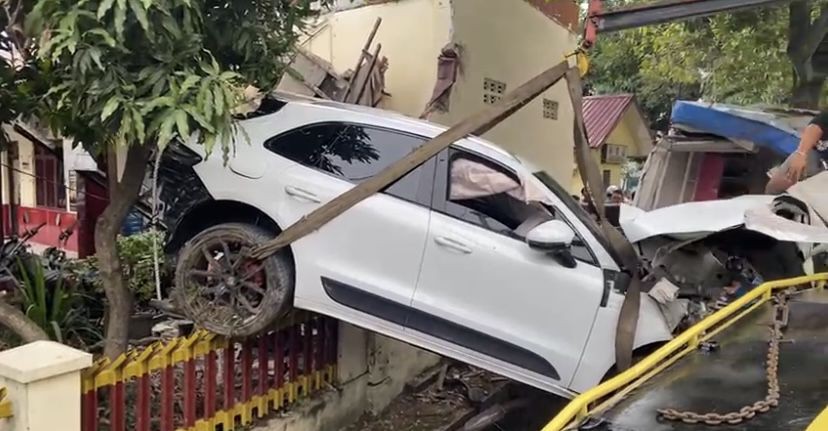 Kecelakaan  Porsche di Medan, Pengemudi Diperiksa dan Dites Urine