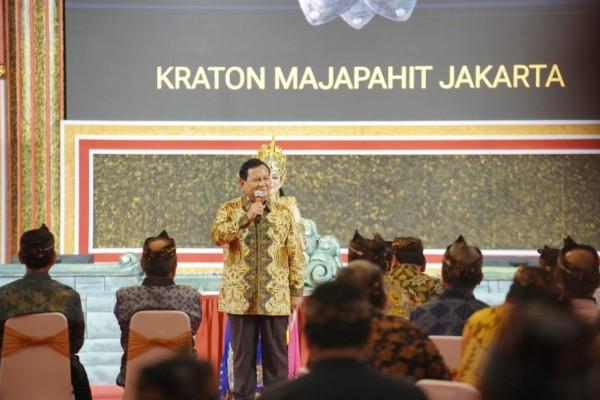 Prabowo Resmikan Replika Istana Majapahit di HUT Hendropriyo