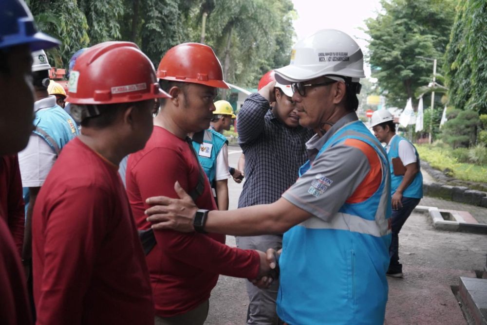 PLN Pulihkan Listrik Usai Banjir Dan Longsor Di Sulsel