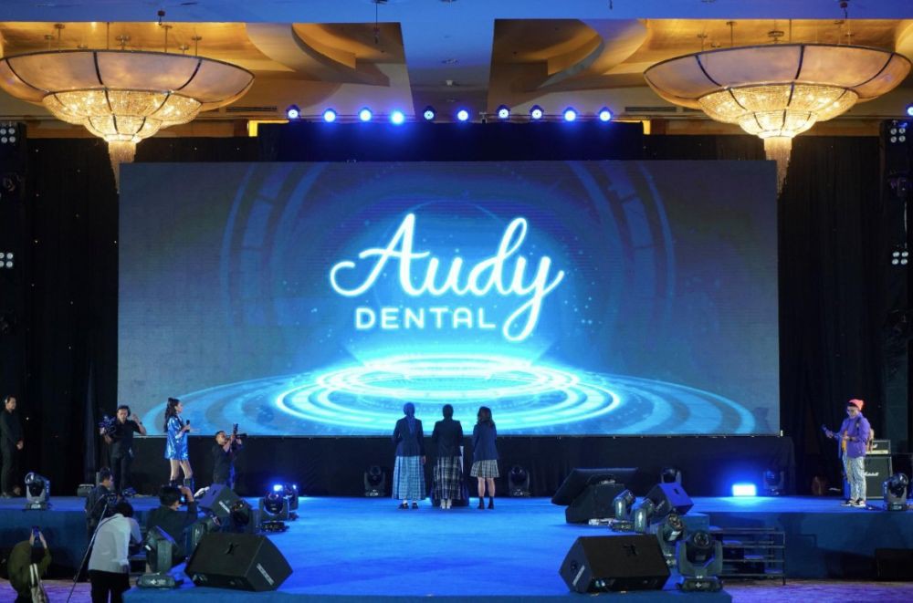 Apresiasi Karyawan dan Dokter, Audy Dental Gelar Night Gala