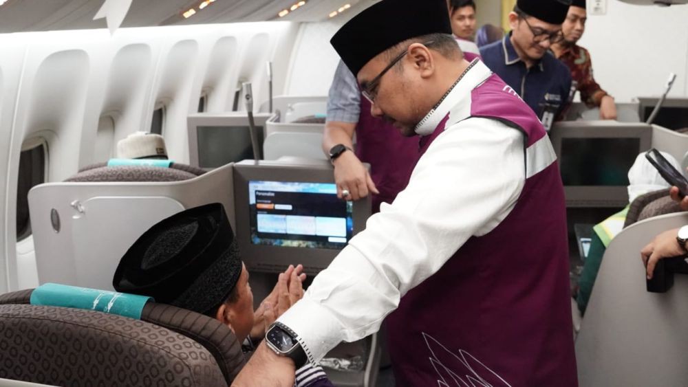 Menag Lepas Keberangkatan Jemaah Haji Kloter I RI Di Bandara