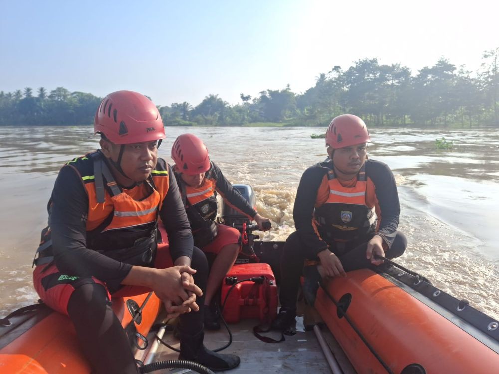 Asyik Berenang di Sungai Ogan, Pedagang Telur Hanyut Tenggelam