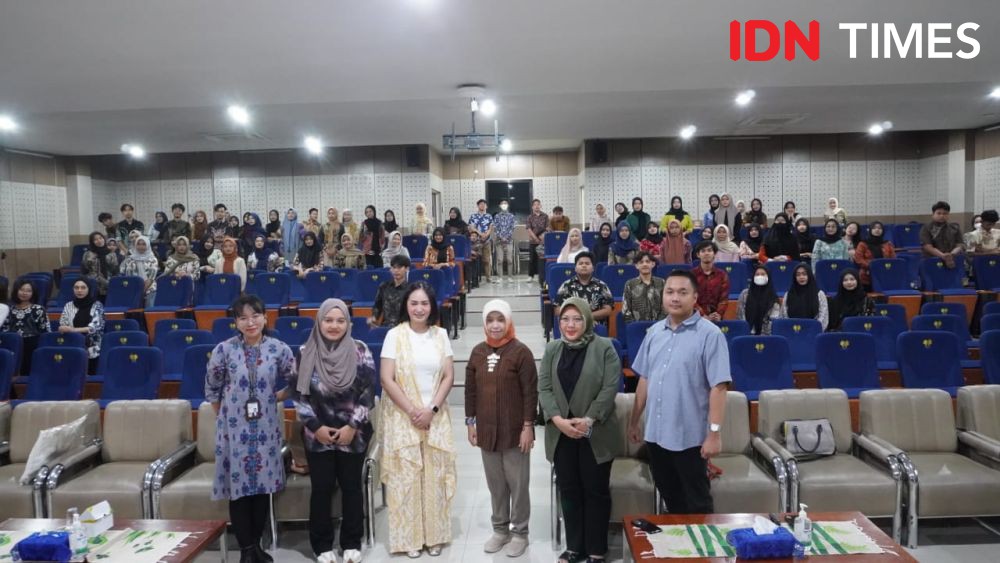 Mahasiswa FEB Unnes Dibekali Trik Jitu Biar Terhindar Trading Bodong