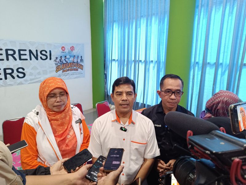 PKS Ajukan Asep Mulyadi dan Siti Muntamah Maju Pilwalkot Bandung 