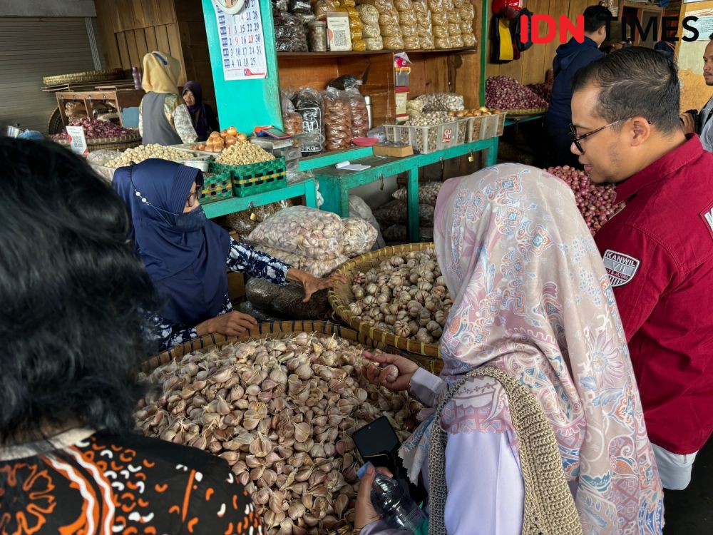 KPPU Sidak Harga Bawang Putih di Pasar Beringharjo, Ini Hasilnya