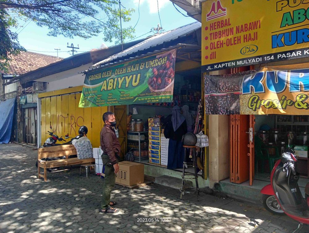 7 Toko Oleh-oleh Haji dan Umrah di Solo, Gak Cuma di Pasar Kliwon