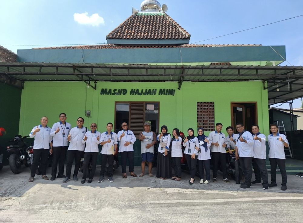 PNM Peduli Gelar Bakti Sosial Masjid di PNM Cabang Solo