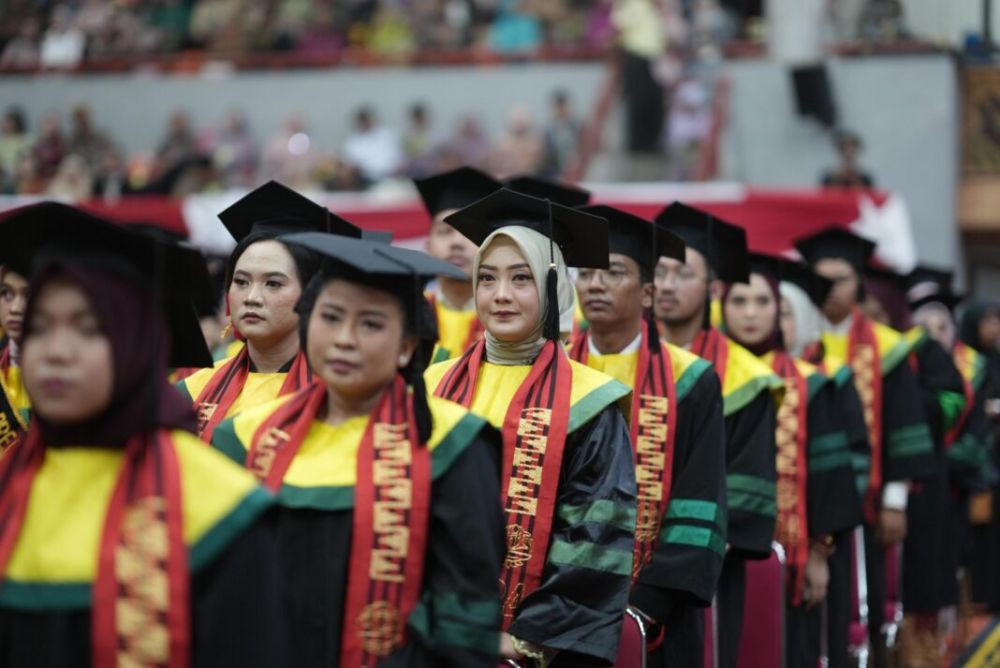 Momen Haru Seorang Ibu Wakili Wisuda Anaknya Sudah Meninggal