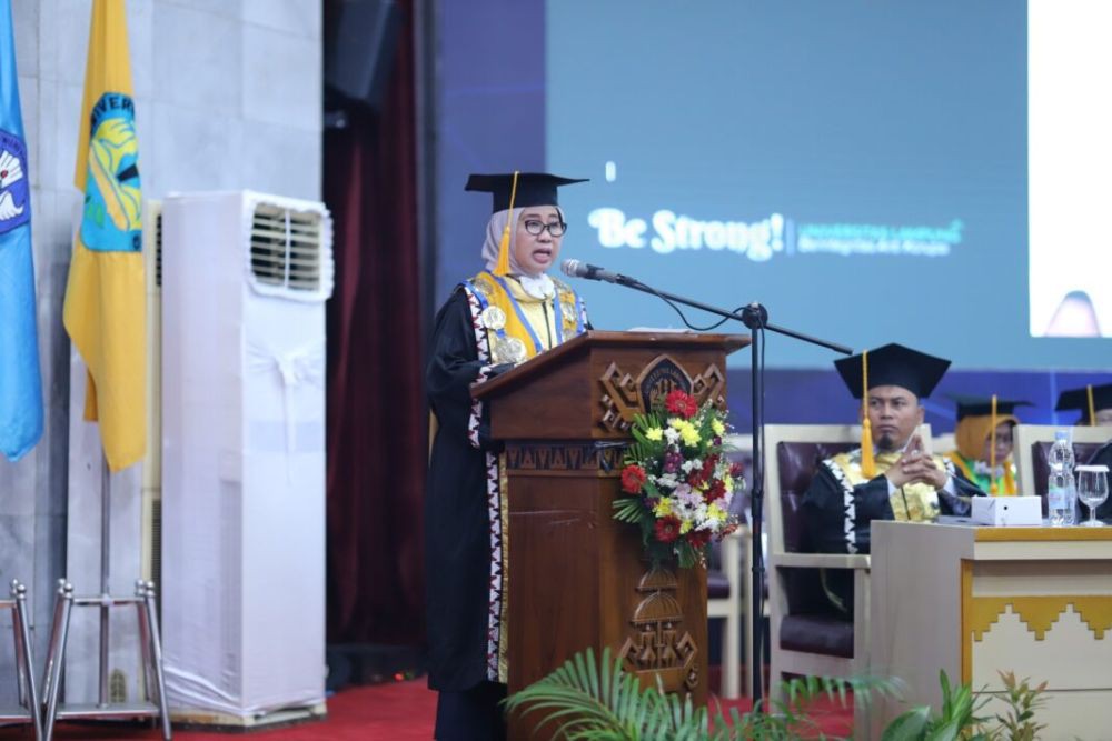 Momen Haru Seorang Ibu Wakili Wisuda Anaknya Sudah Meninggal