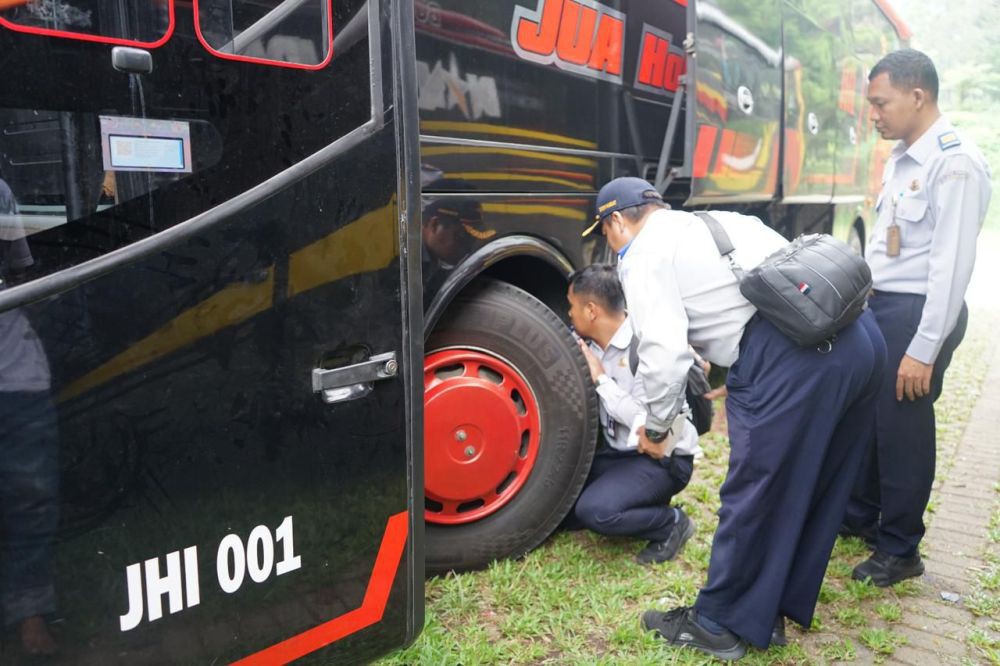 Sebelum Bepergian, Masyarakat Diimbau Cek Uji KIR Kendaraan