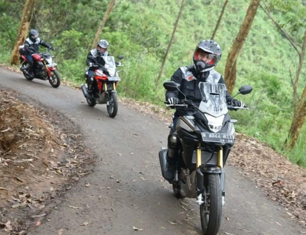 Ini Beberapa Fungsi Penting Lampu Sein pada Kendaraan