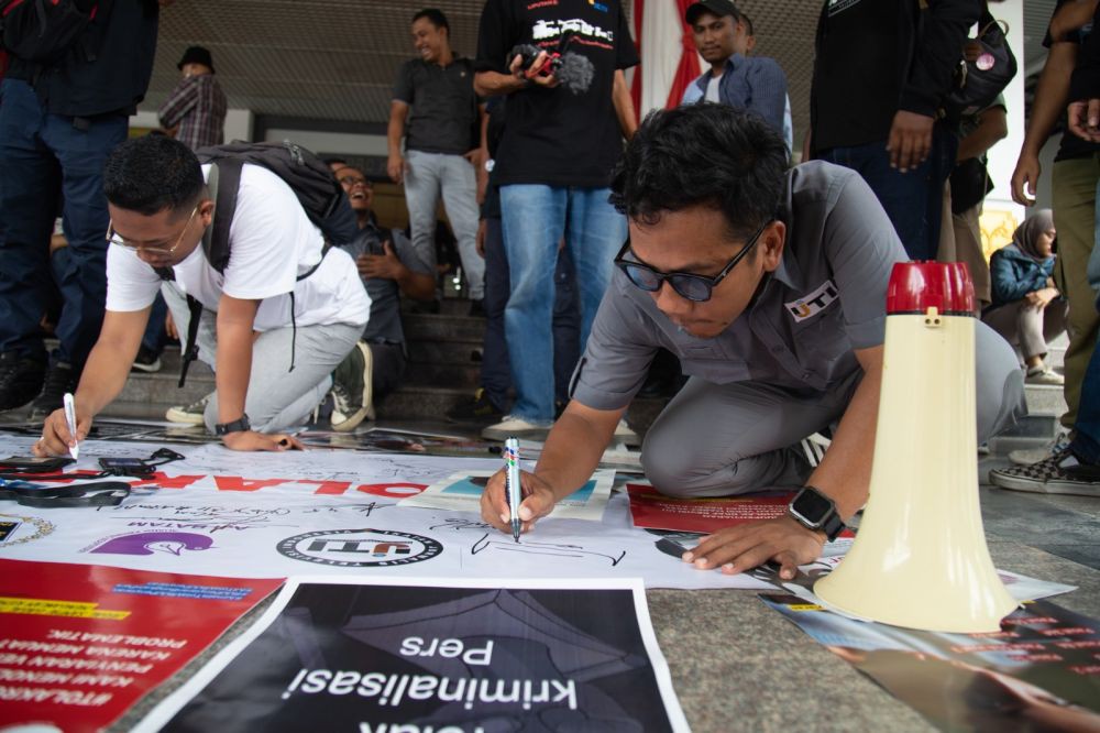 Jurnalis Kepri Aksi Protes Menolak RUU Penyiaran: KPI Jadi Superbody