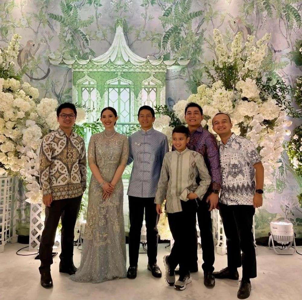 7 Gaya Lamaran Athina Papadimitriou, Kekasih Rio Haryanto