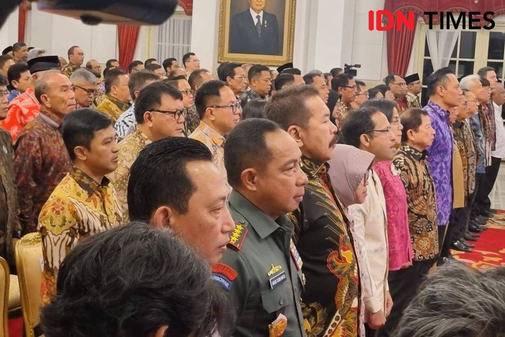 Kapolri-Jaksa Agung Duduk Samping Panglima TNI