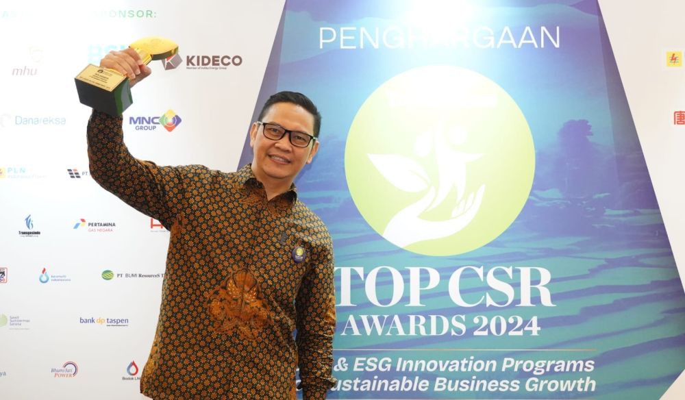 Pos Indonesia Sabet Dua Penghargaan Top CSR Award 2024