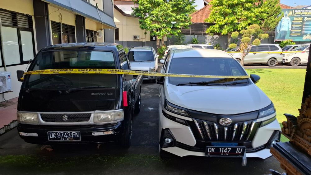 Polisi Sita 24 Mobil Bodong di Nusa Penida, STNK Palsu!