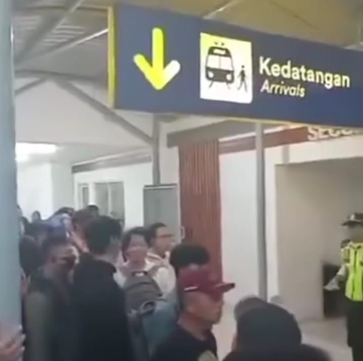 Sejumlah Orang Diduga Suporter Ingin Bikin Kericuhan di Surabaya