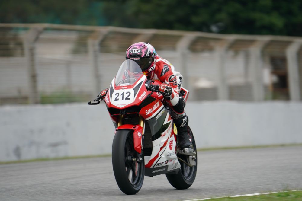 Pembalap Astra Honda Kibarkan Merah Putih di Podium IATC Malaysia