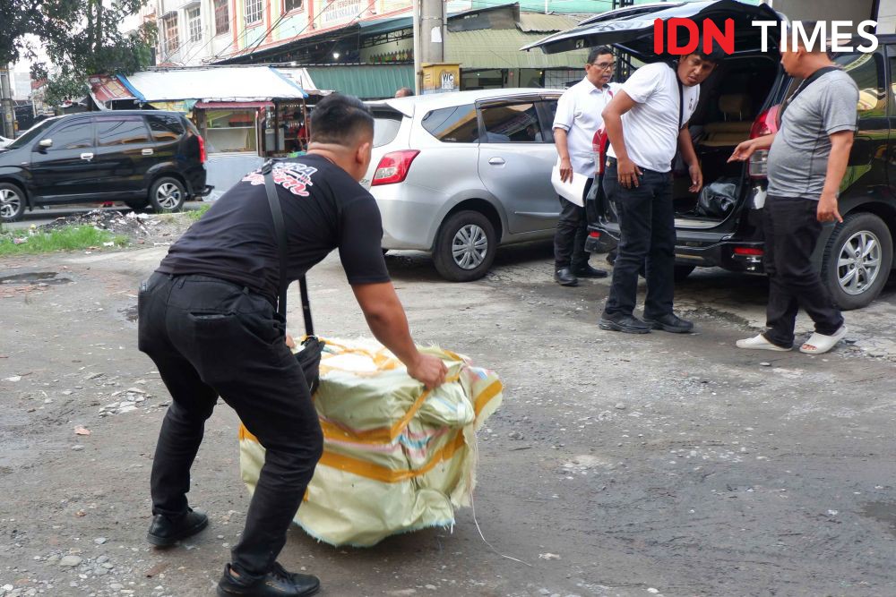 7 Ekor Kakatua Jambul Kuning Nyaris Diperdagangkan, 2 Orang Diciduk