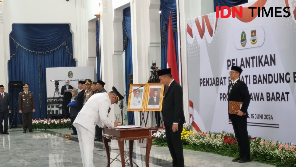 Ade Zakir Hasyim Resmi Dilantik Jadi Pj Bupati Bandung Barat