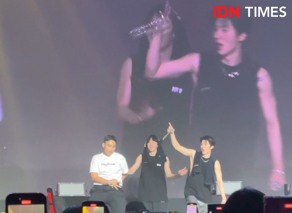 9 Momen Seru Konser B.I HYPE UP IN Jakarta, Sarat Fanservice